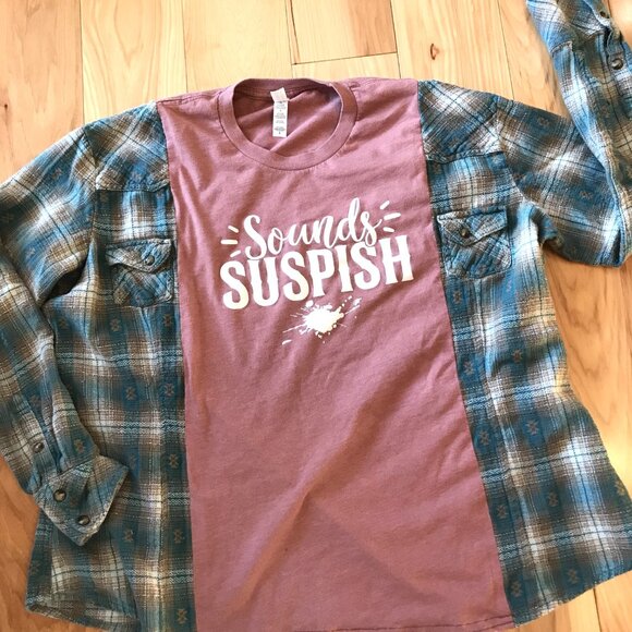 Reworked Flannel Tee, Size S-M: Upcycled Oversized Graphic T-Shirt Remake - Picture 5 of 9